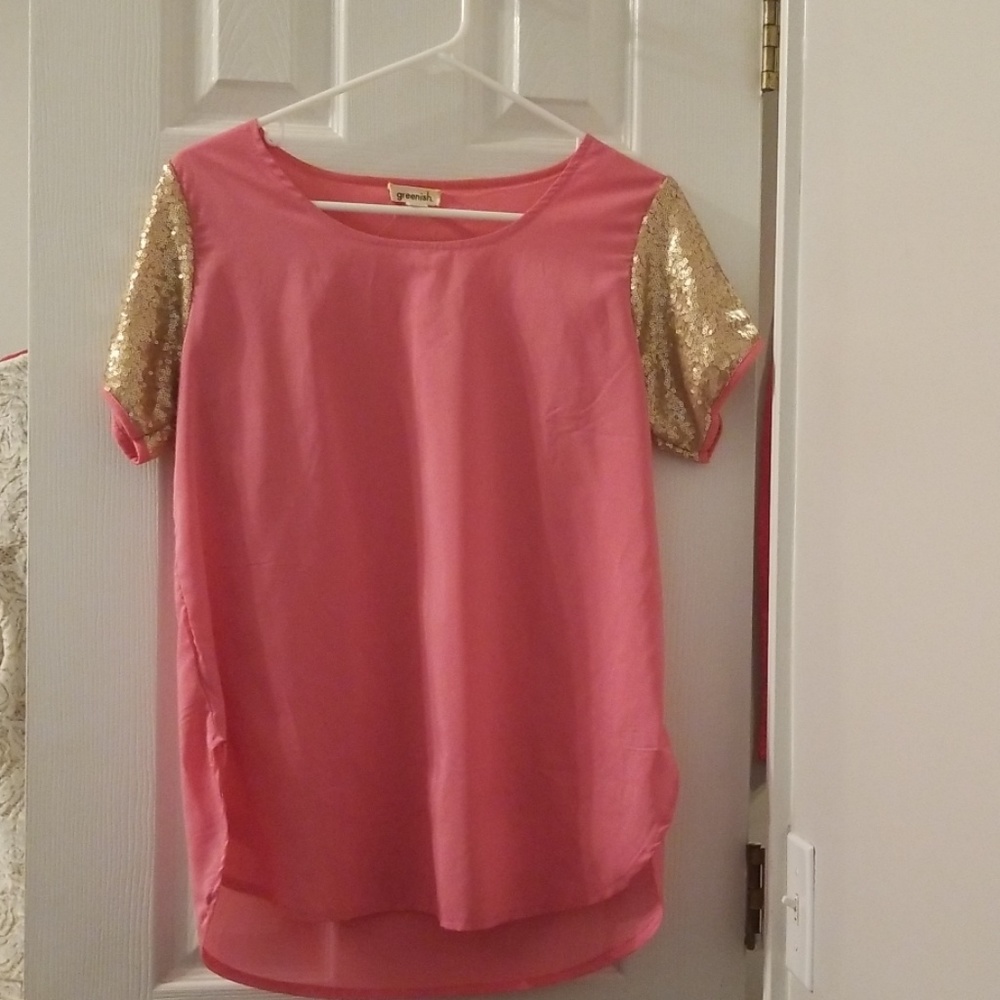 Pink, gold sequin top!